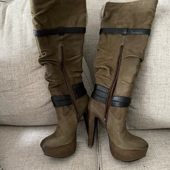 Jessica Simpson Alster platform boots - Picture 7 of 16